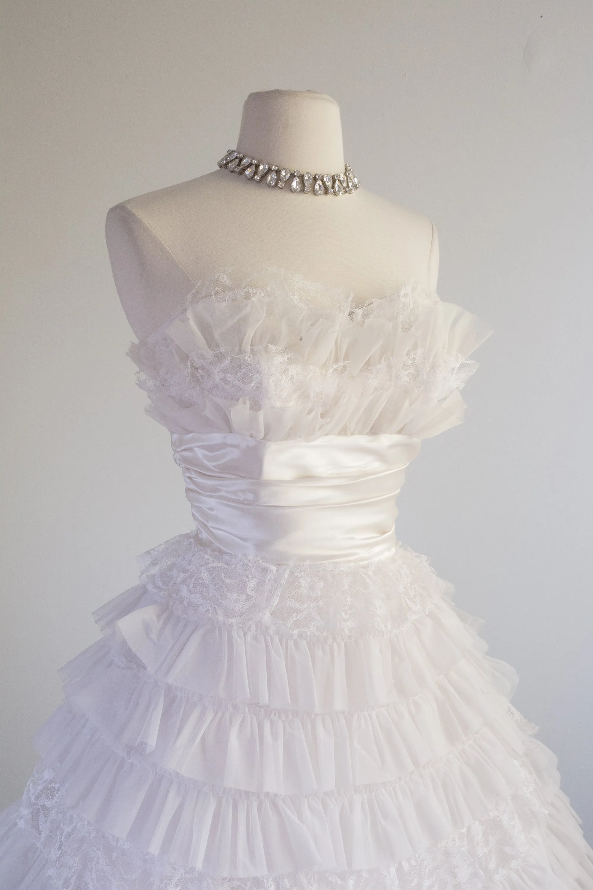 1950's Tiered Ruffle Strapless Wedding Dress / Waist 26