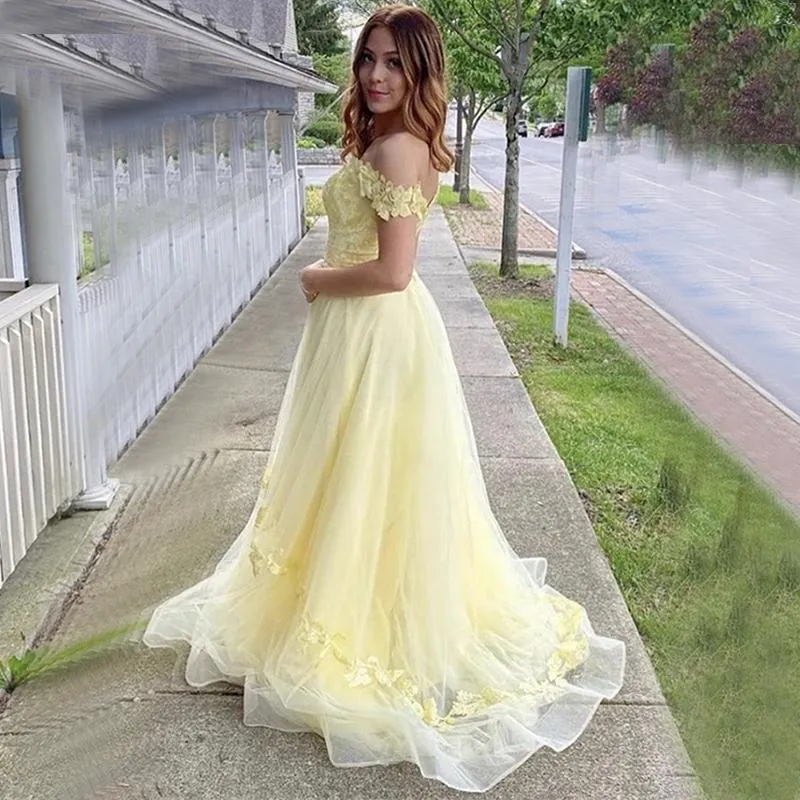 Baby Yellow Lace Top Sweetheart A-line Organza A-line Elegant Long Prom Dress