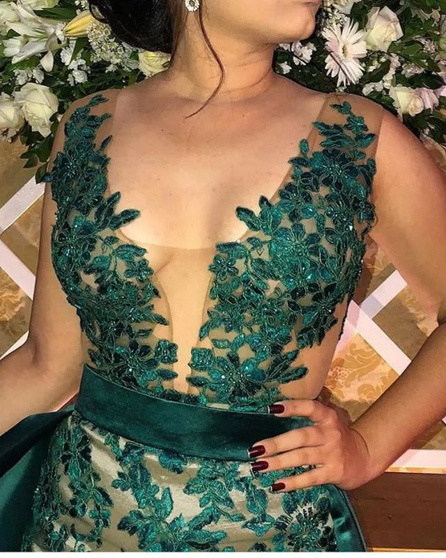 Green Straps Appliques Side-Slit Sleeveless A-Line Prom Dress SH330