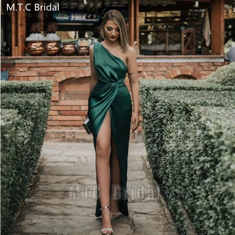 Sexy Green Long One Shoulder Prom Dresses Front Slit One Shoulder Pleat Satin Plus Size Wedding Party Dress Robe De Soiree